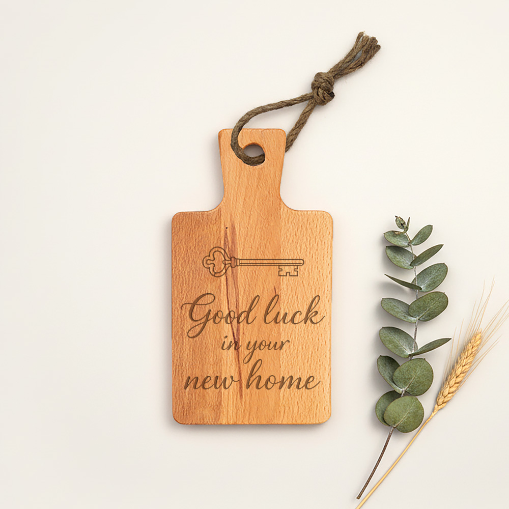 Kleine borrelplank graveren Personalsurprise foto 2 | Gepersonaliseerde cadeaus Kleine borrelplank gegraveerd met naam – persoonlijk en compact cadeau