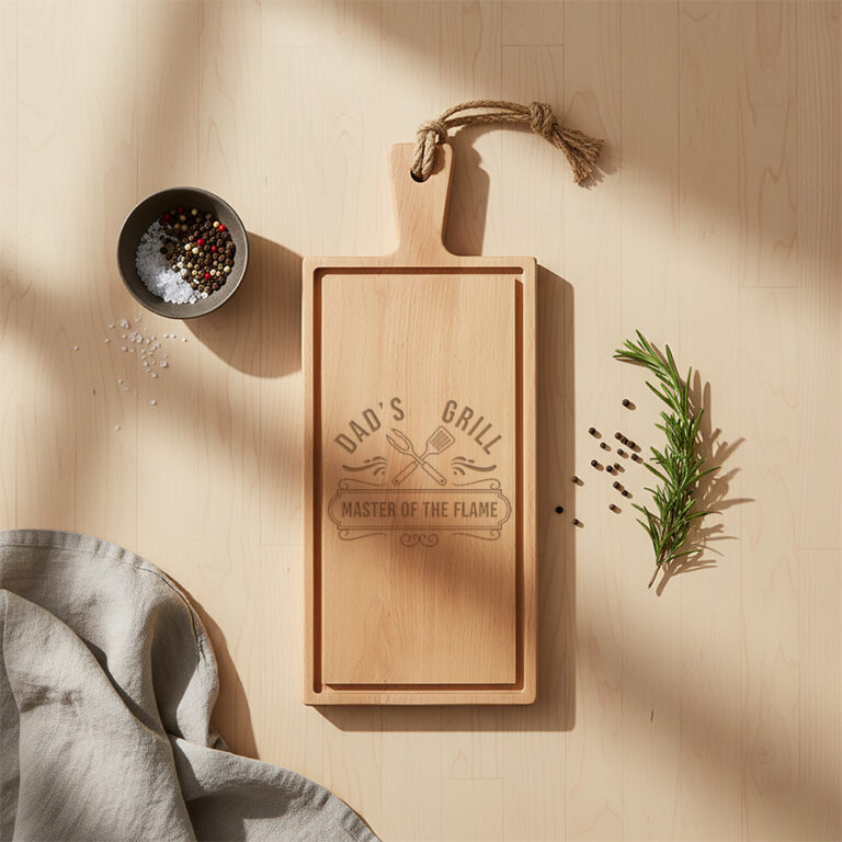 Steakplank met handvat graveren, perfect voor stijlvol serveren van steaks.