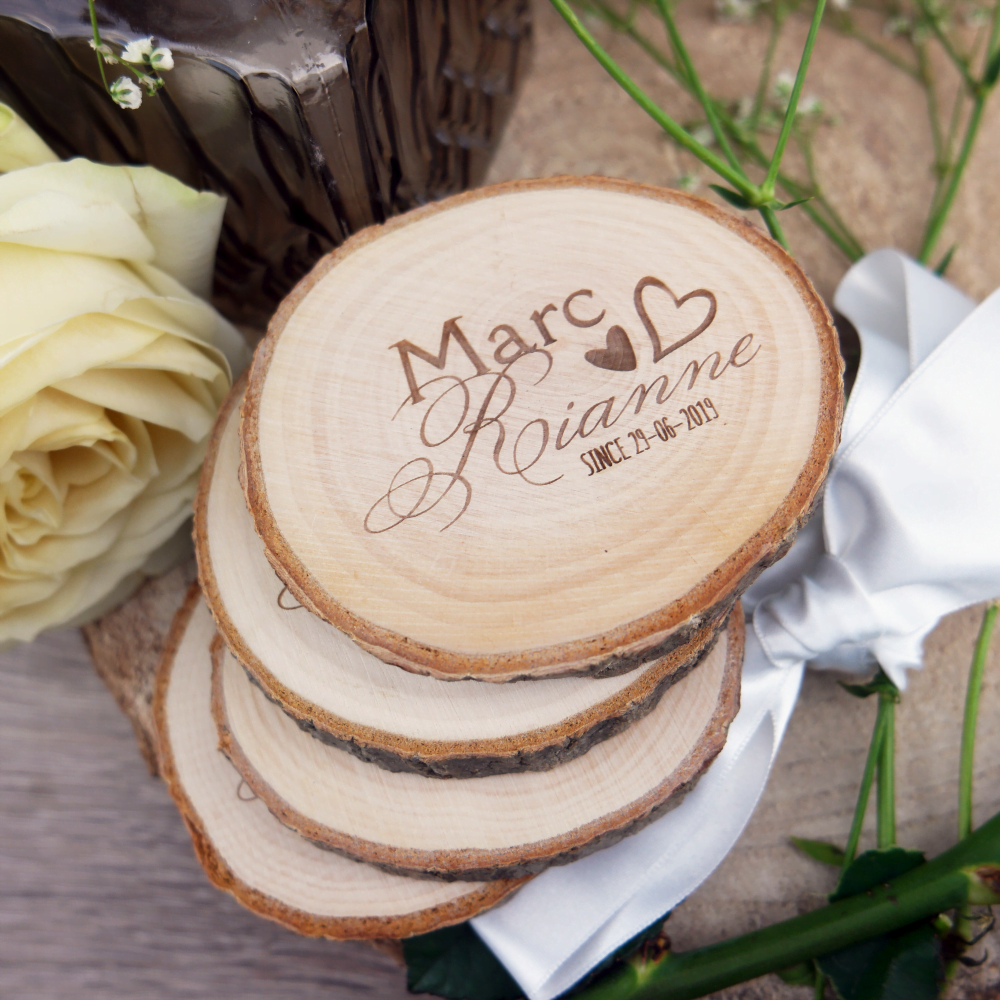 Onderzetters hout | Gepersonaliseerde cadeaus Houten onderzetters graveren, ideaal voor gepersonaliseerde geschenken met eigen ontwerp of logo.