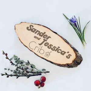 Boomstamschijf graveren , ideaal voor gepersonaliseerde geschenken met eigen ontwerp of logo.