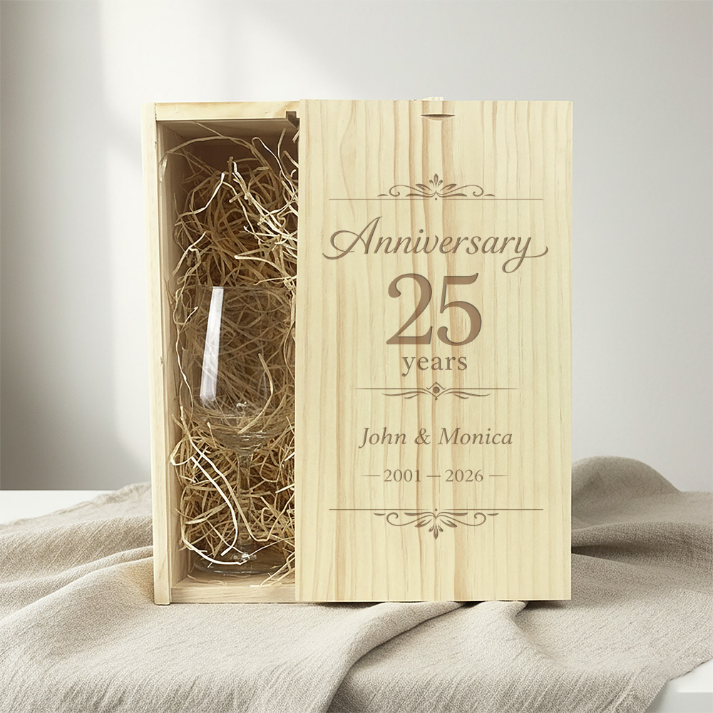 wijnkist 2 vaks wijnglas sfeer foto 2 | Gepersonaliseerde cadeaus Wijnpakket met gegraveerd wijnglas voor 1 wijnfles en 1 wijnglas met schuifdeksel, perfect voor gepersonaliseerde geschenken met eigen ontwerp of logo.