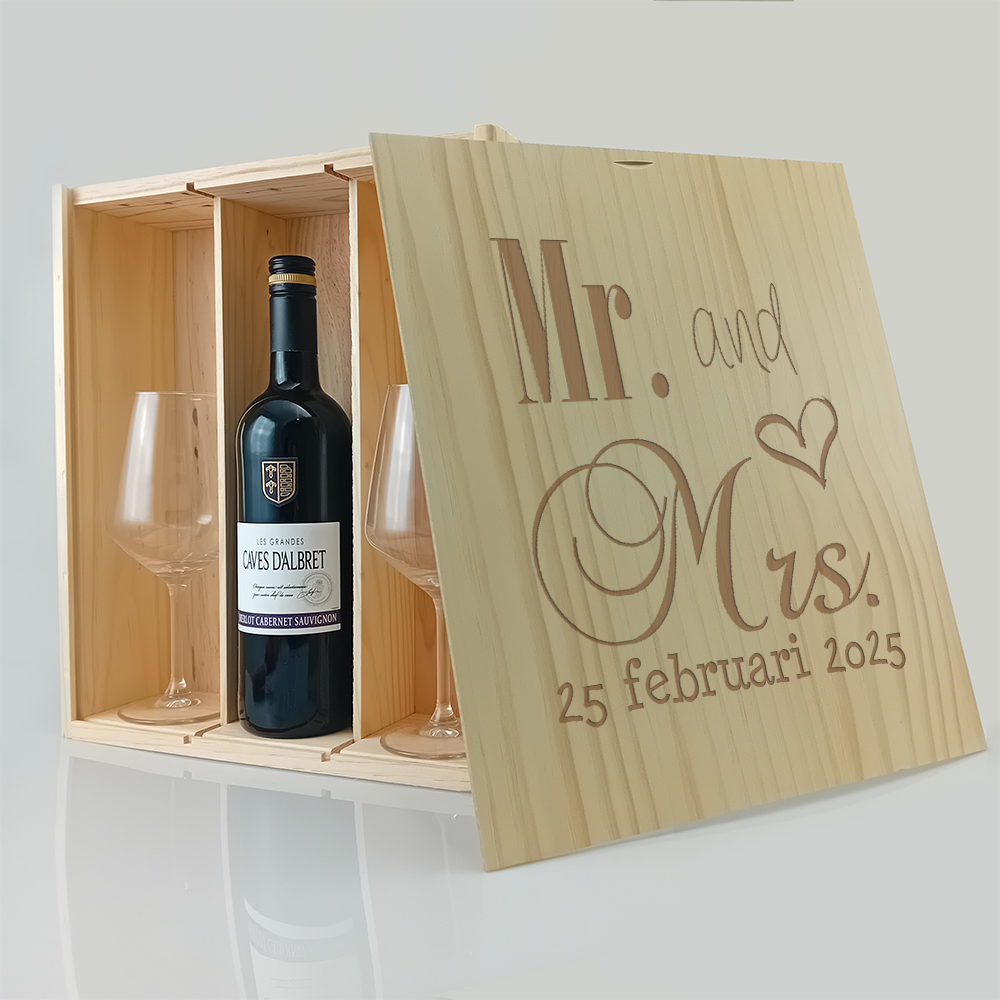 wijnkist pakket 3vaks graveren met gegraveerd wijnglas zakelijk persoonlijk uniek geschenk cadeau huwelijksgeschenk.jpg | Gepersonaliseerde cadeaus Wijnpakket met gegraveerde grote wijnglazen, drie vakken, professioneel en persoonlijk cadeau.