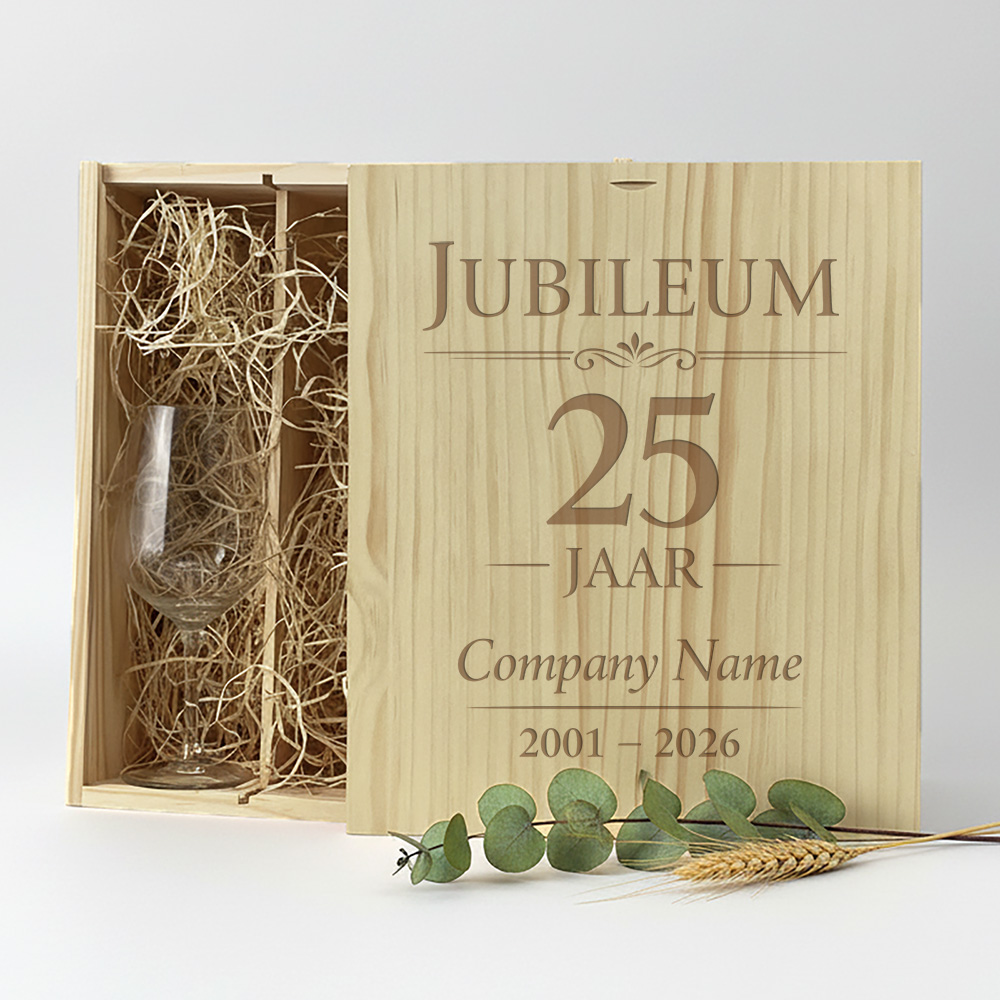 Wijnpakket met gegraveerde grote wijnglazen, 3 vakken. professioneel en persoonlijk