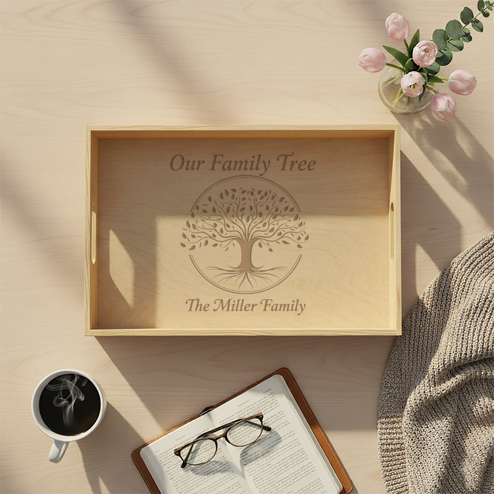 Dienblad graveren Personalsurprise sfeer foto 1 | Gepersonaliseerde cadeaus Houten dienblad graveren – borrelmoment cadeau